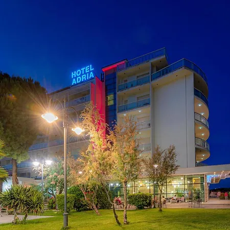 Adria 4*